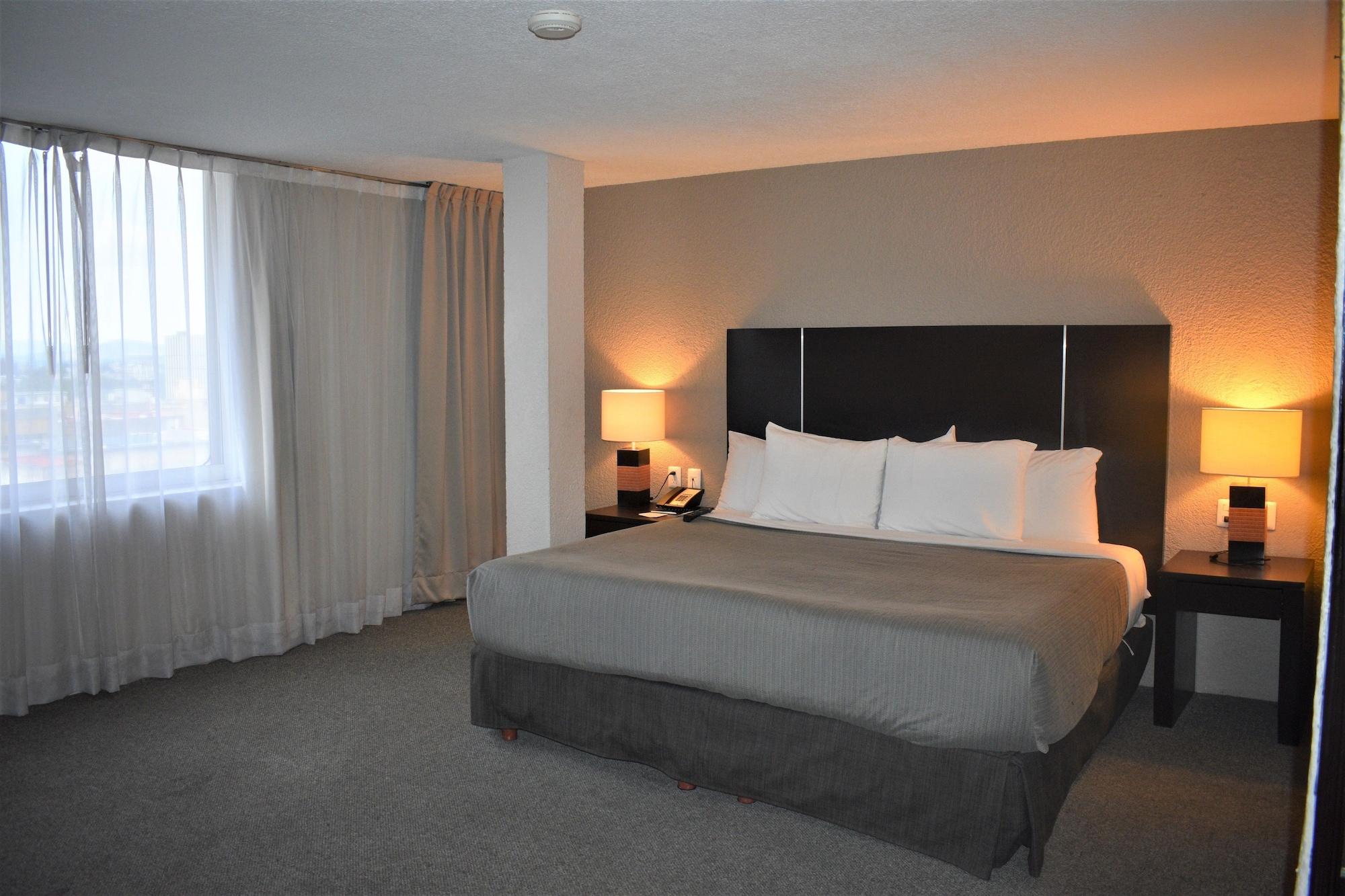 Hotel Plaza Genova Centro Guadalajara Ngoại thất bức ảnh