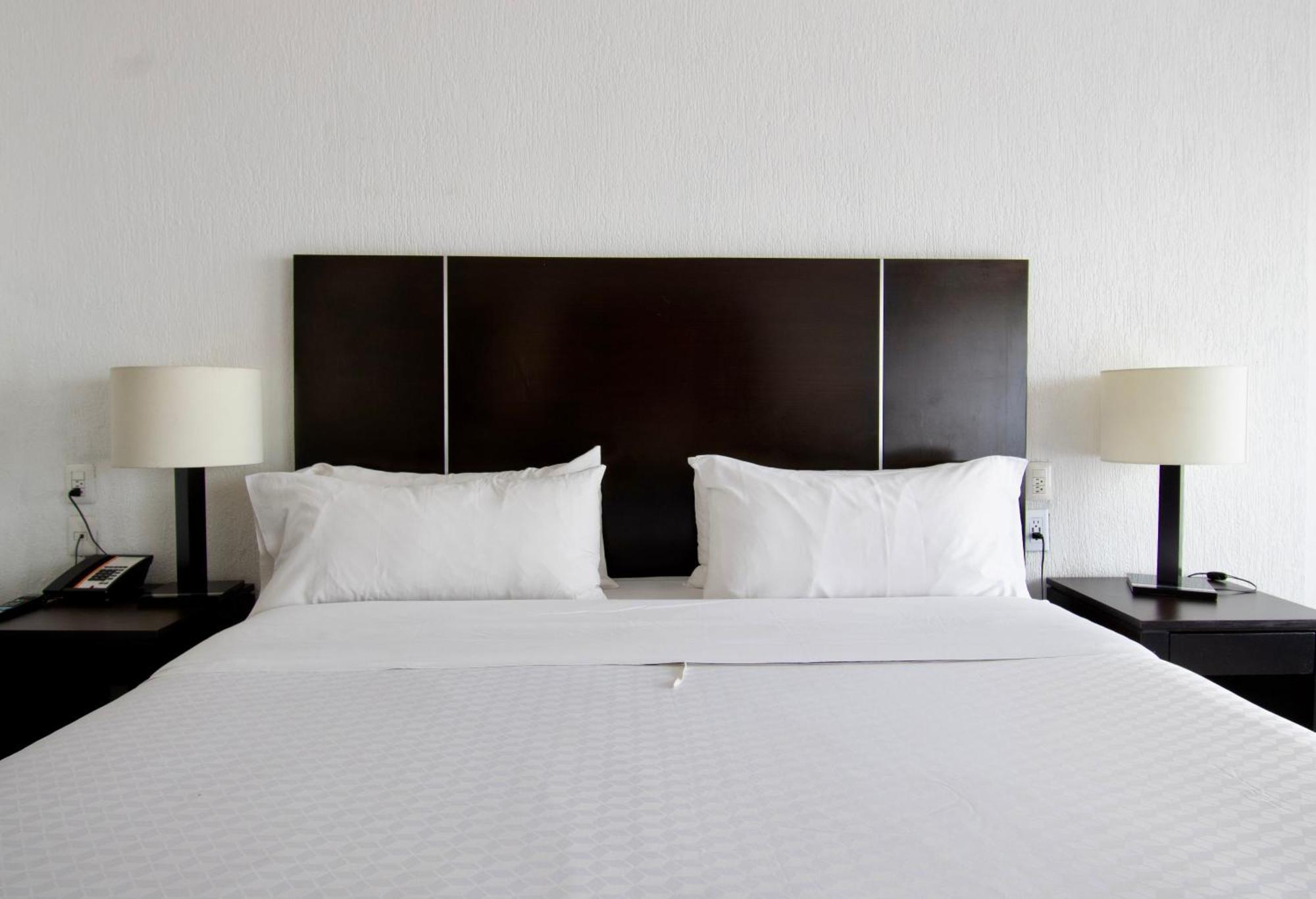 Hotel Plaza Genova Centro Guadalajara Ngoại thất bức ảnh