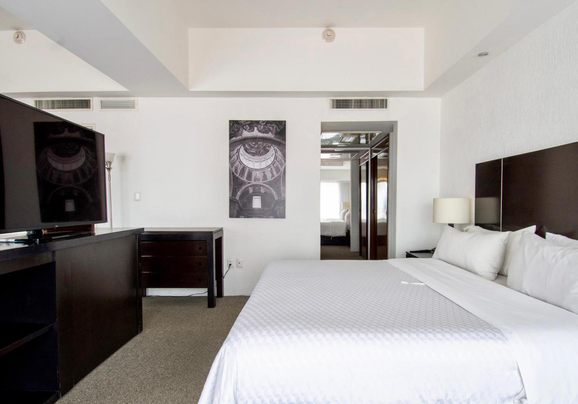 Hotel Plaza Genova Centro Guadalajara Ngoại thất bức ảnh