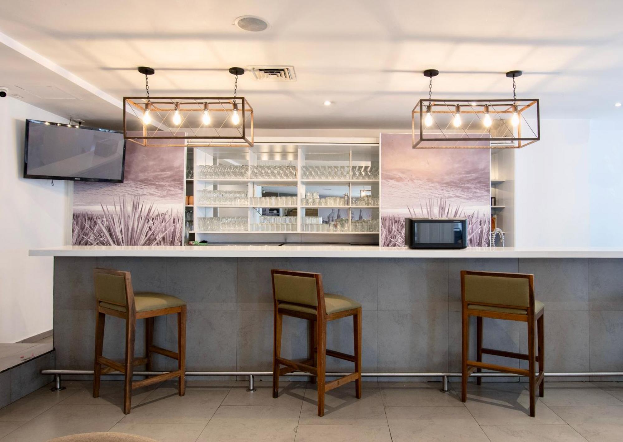 Hotel Plaza Genova Centro Guadalajara Ngoại thất bức ảnh